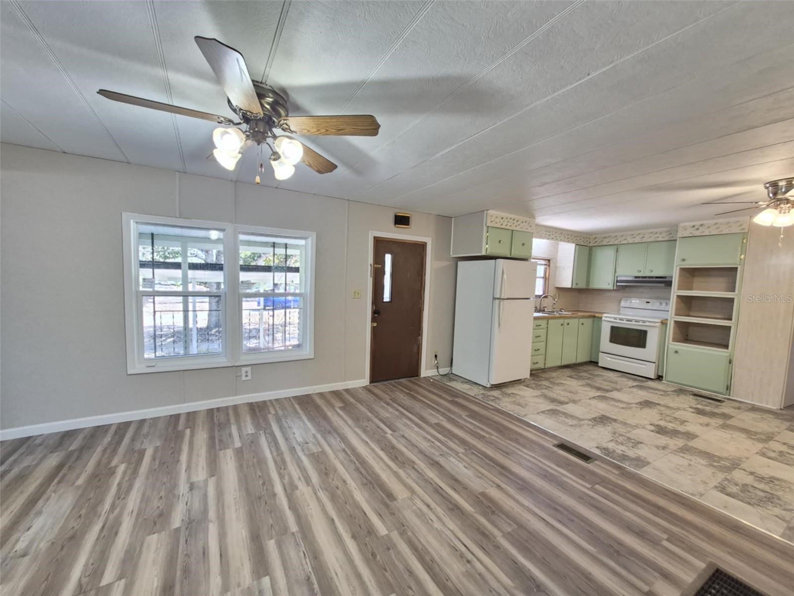 18565 SE 24TH LN, OCKLAWAHA, FL — photo 6
