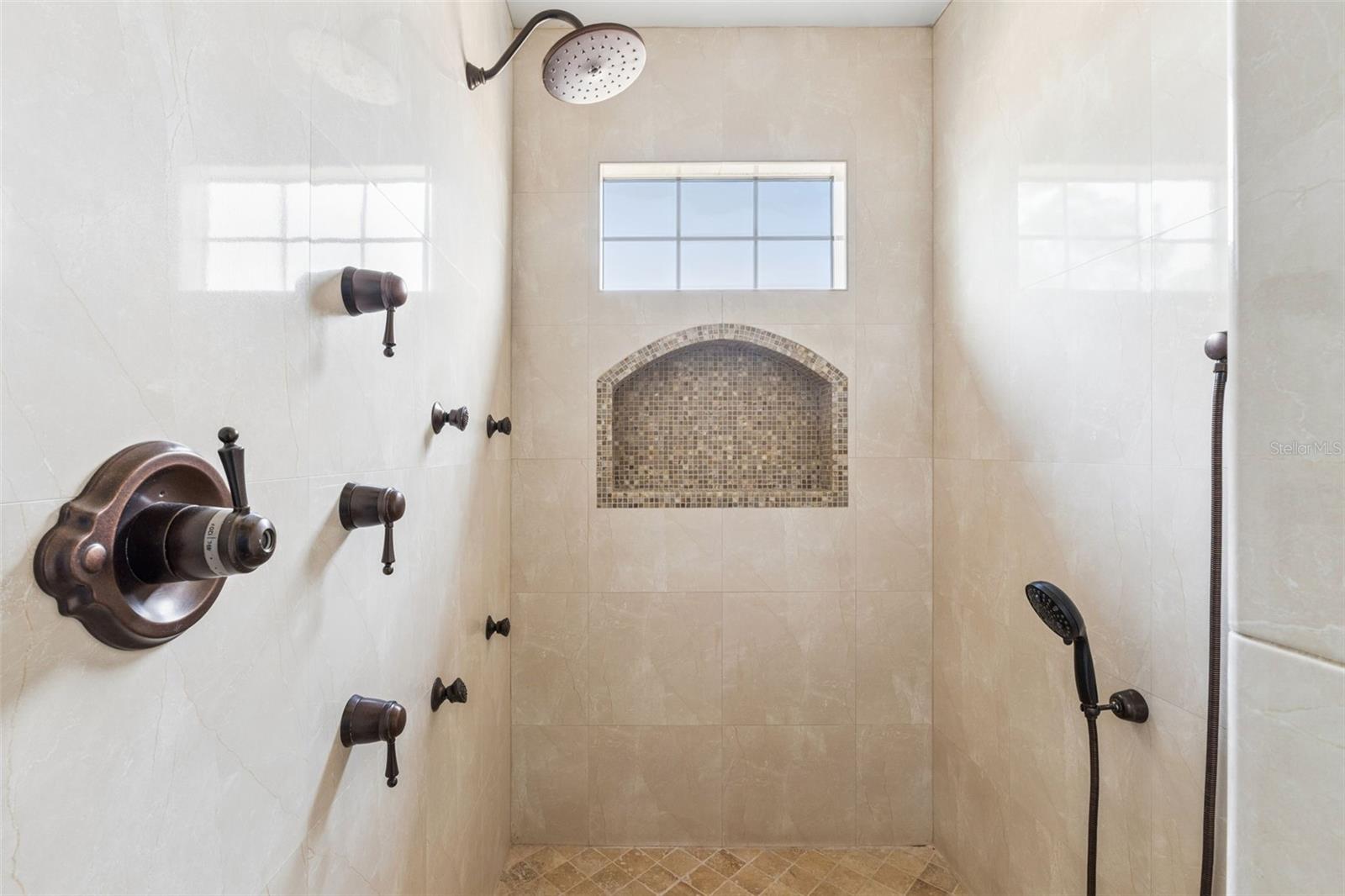 16332 PENDIO DR, BELLA COLLINA, FL — photo 100