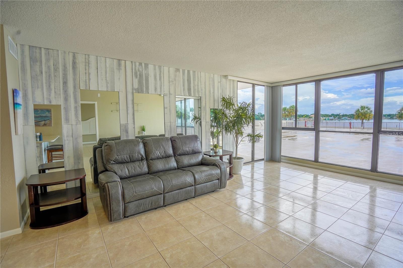 7100 SUNSHINE SKYWAY LN S #201, ST PETERSBURG, FL — photo 19