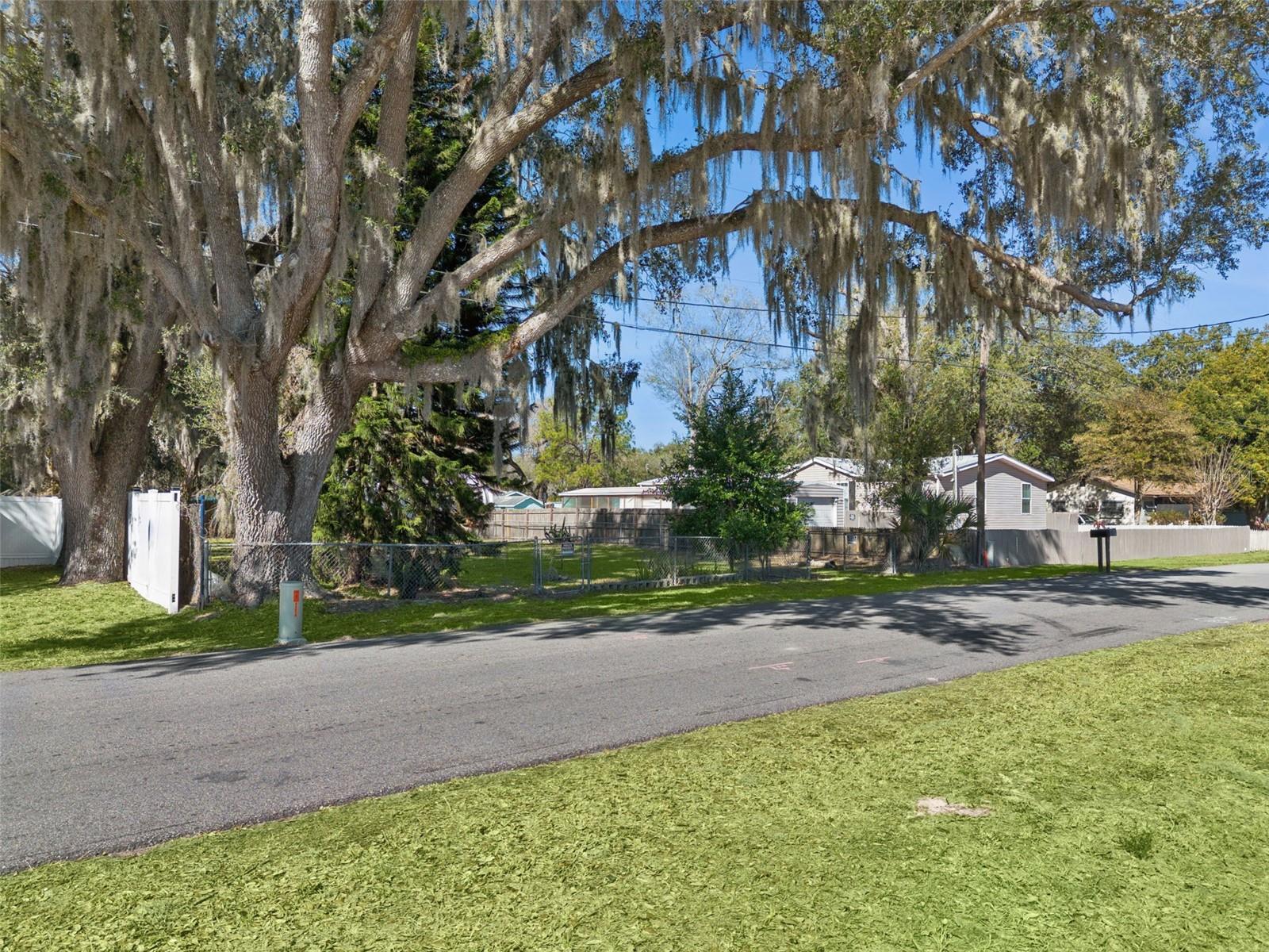 1724 EVERGREEN ST, KISSIMMEE, FL