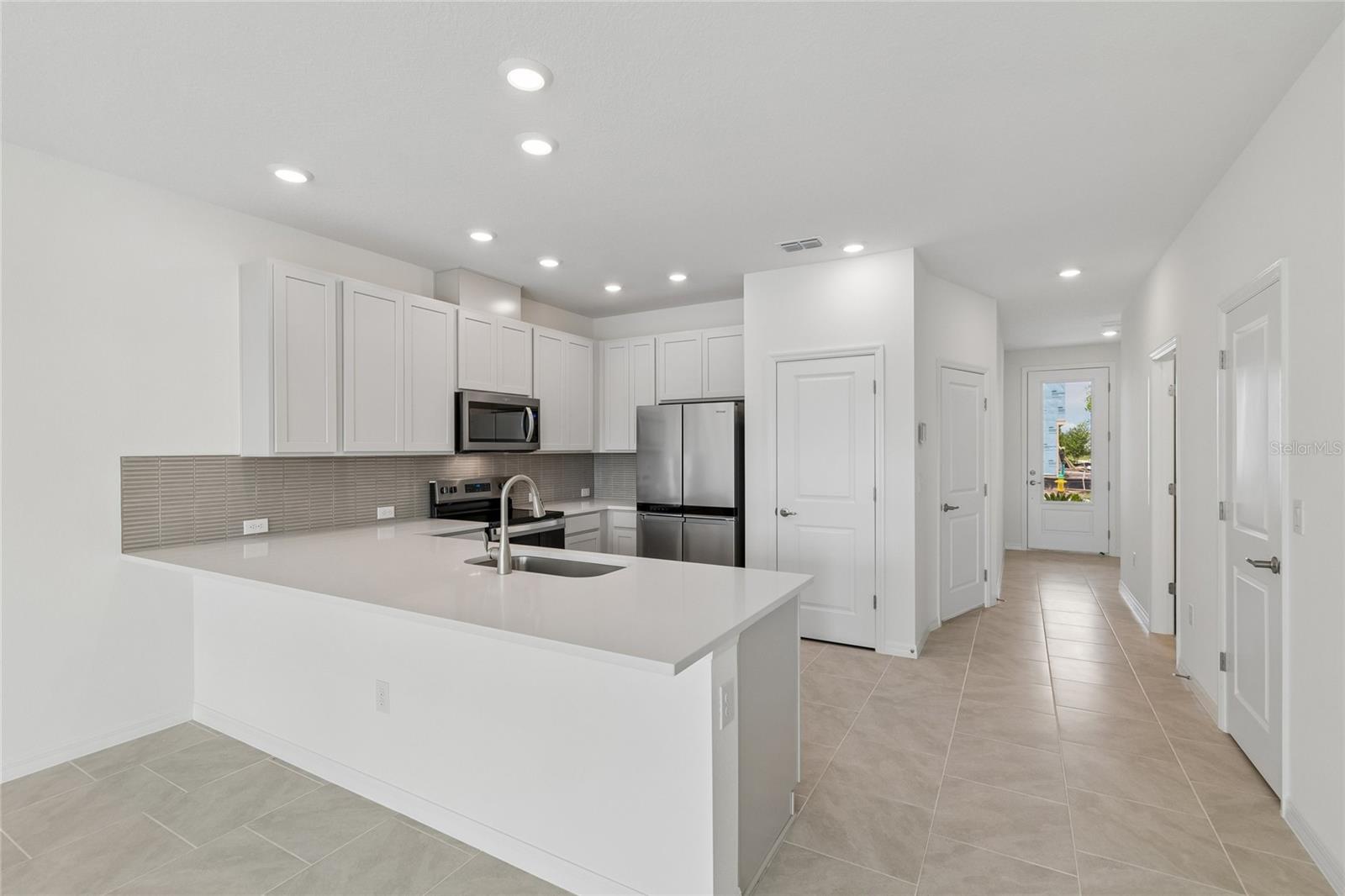 6406 JENSEN VIEW AVE, APOLLO BEACH, FL — photo 8