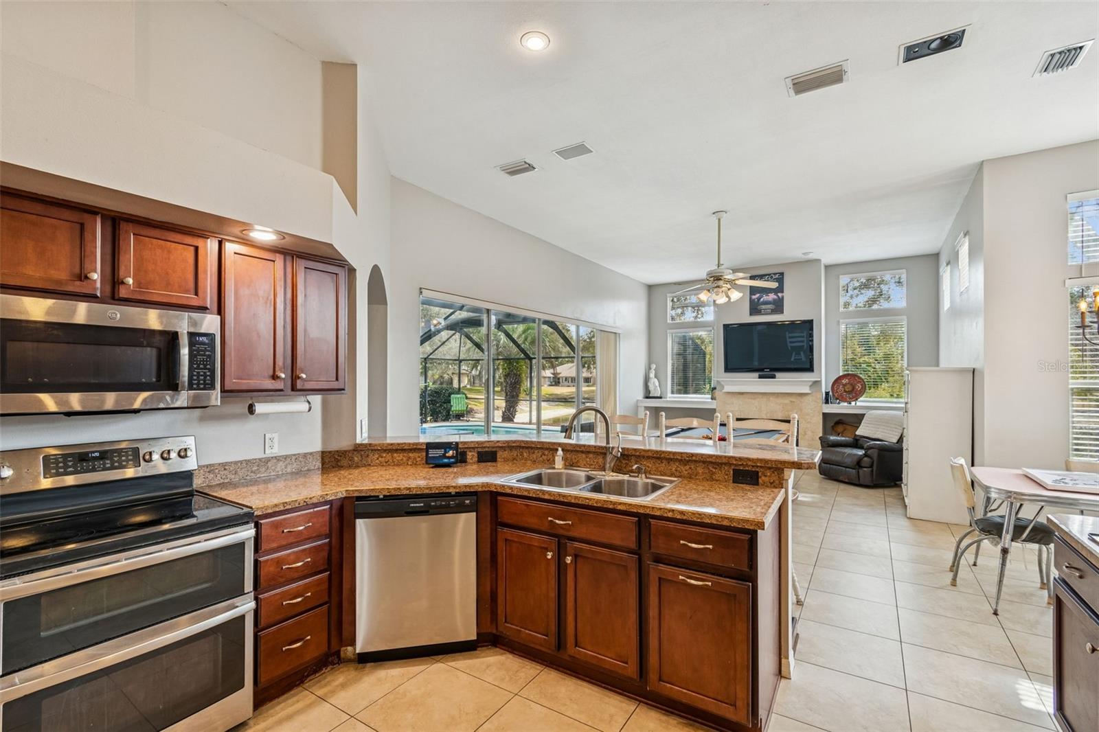 16711 LONGLEAT DR, LUTZ, FL — photo 16