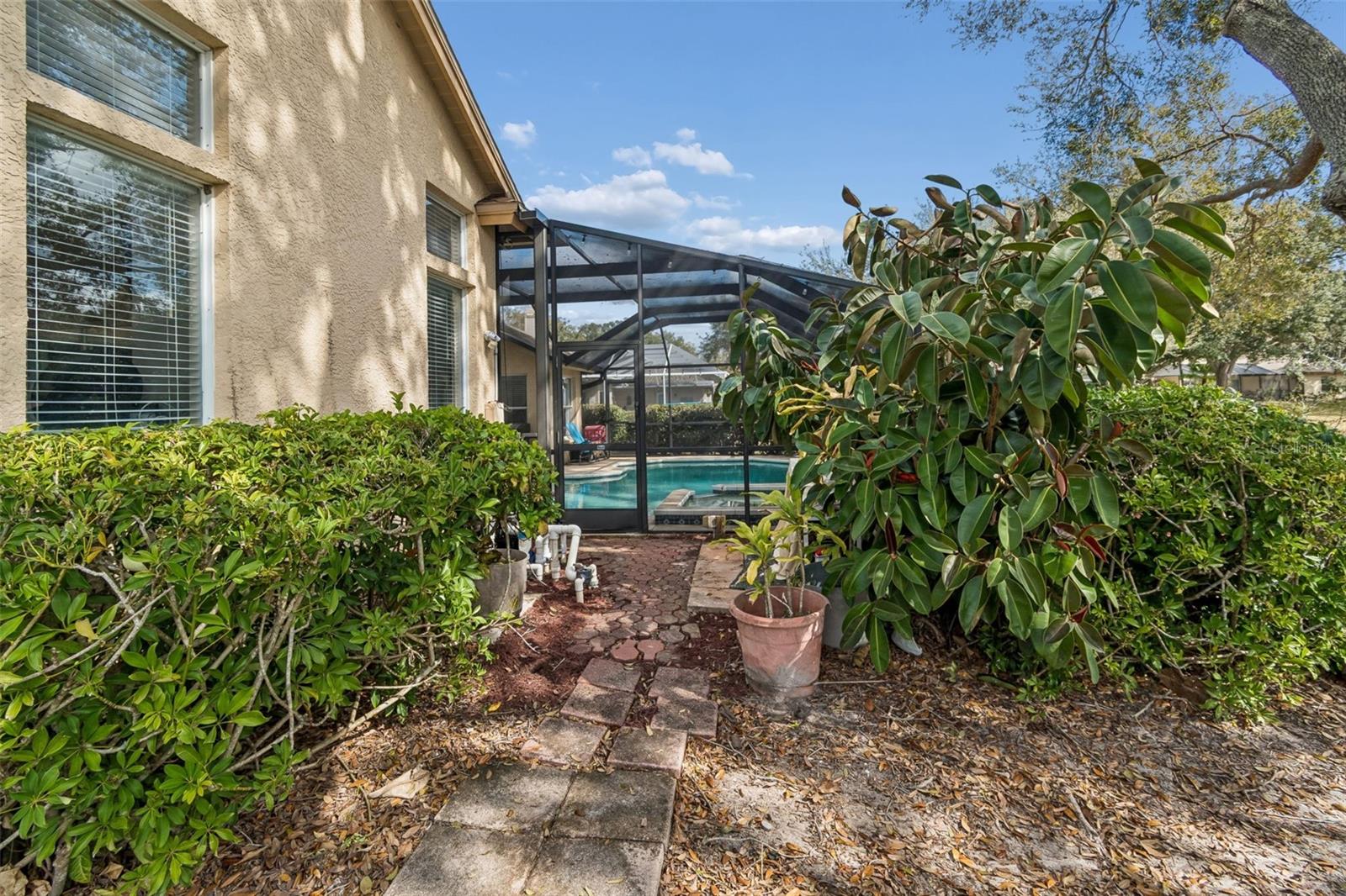 16711 LONGLEAT DR, LUTZ, FL — photo 57