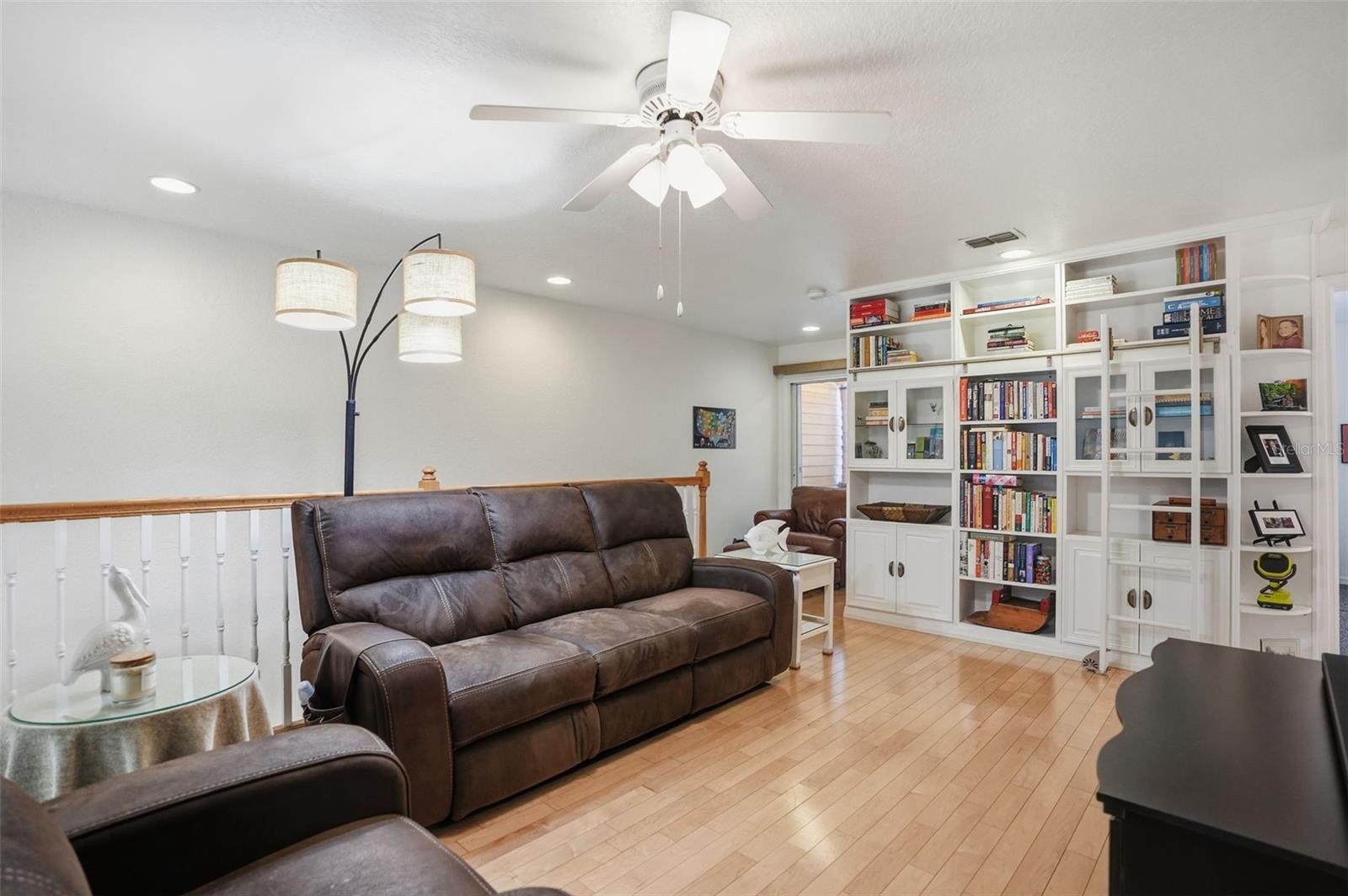 1050 STARKEY RD #2608, LARGO, FL — photo 32