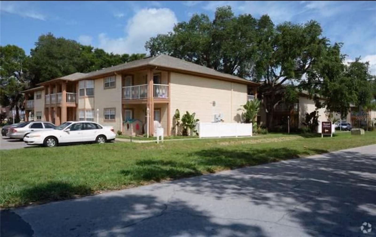 5551 EXECUTIVE DR, NEW PORT RICHEY, FL