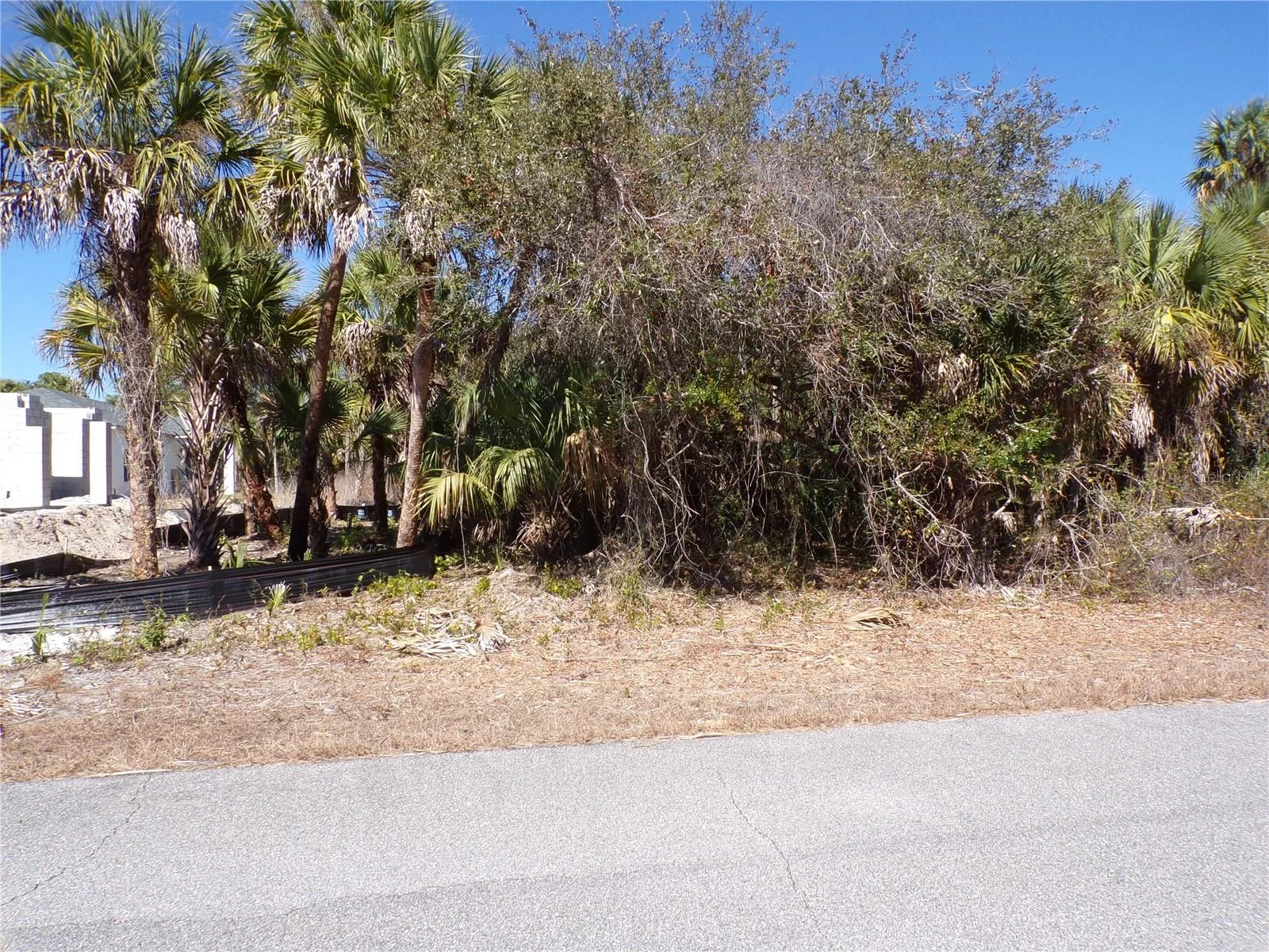 LAS ALMANOS AVE, NORTH PORT, FL — photo 2