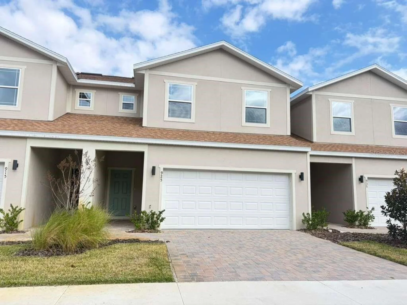 925 LAKEFRONT VILLAGE DR, CLERMONT, FL — photo 1