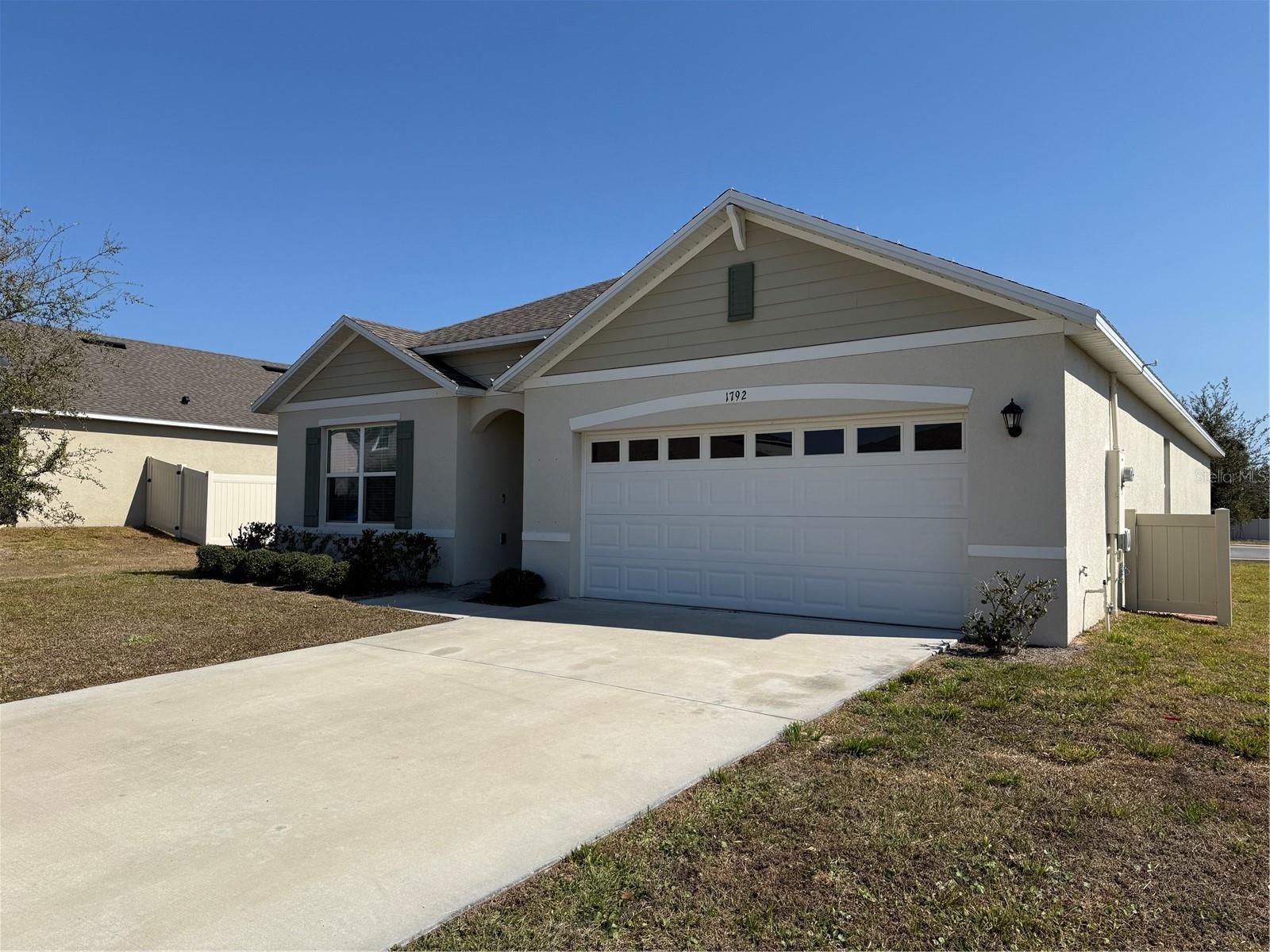 1792 HENIN CIR, TAVARES, FL — photo 4