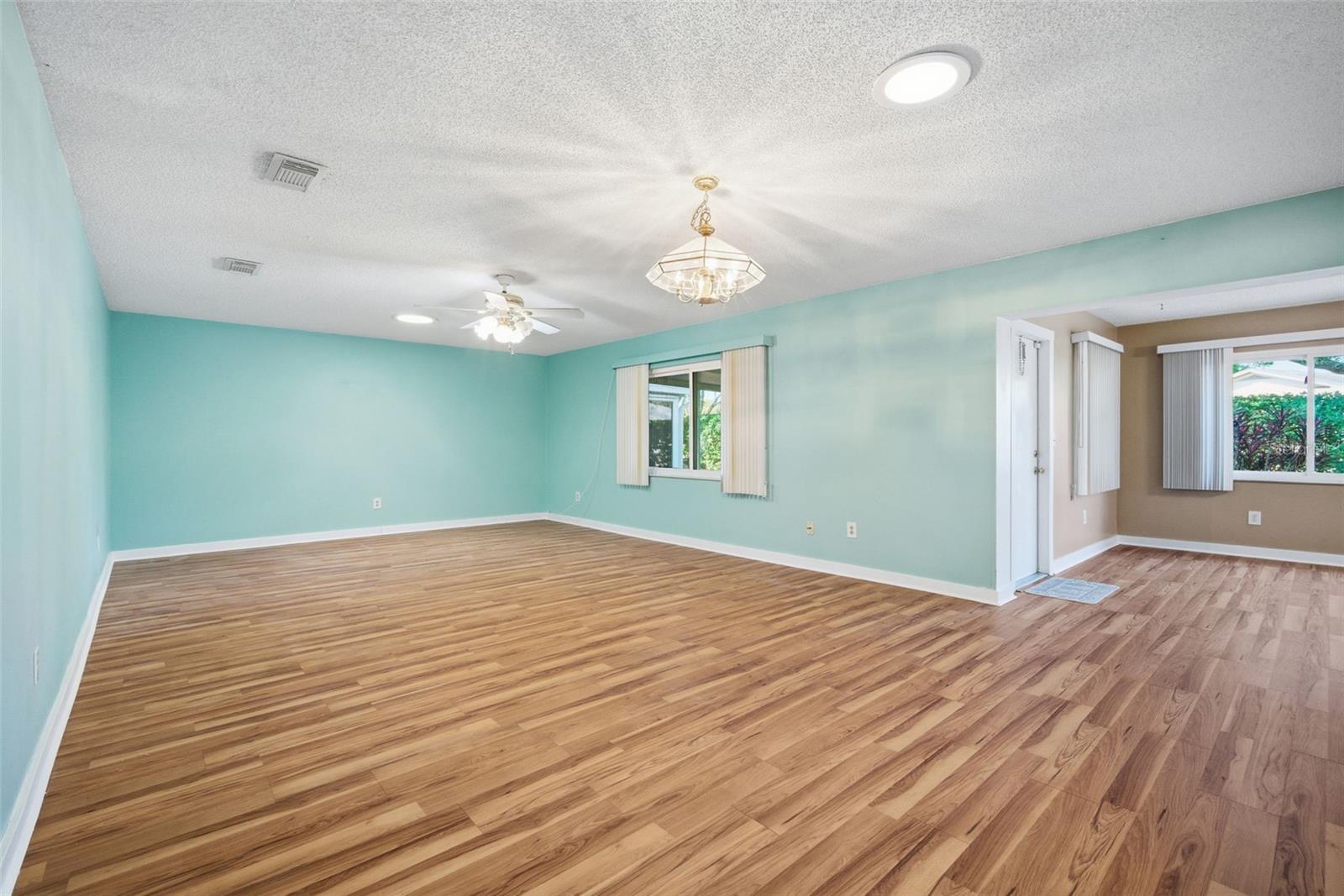 2101 HAILSTONE CIR #0, SUN CITY CENTER, FL — photo 13