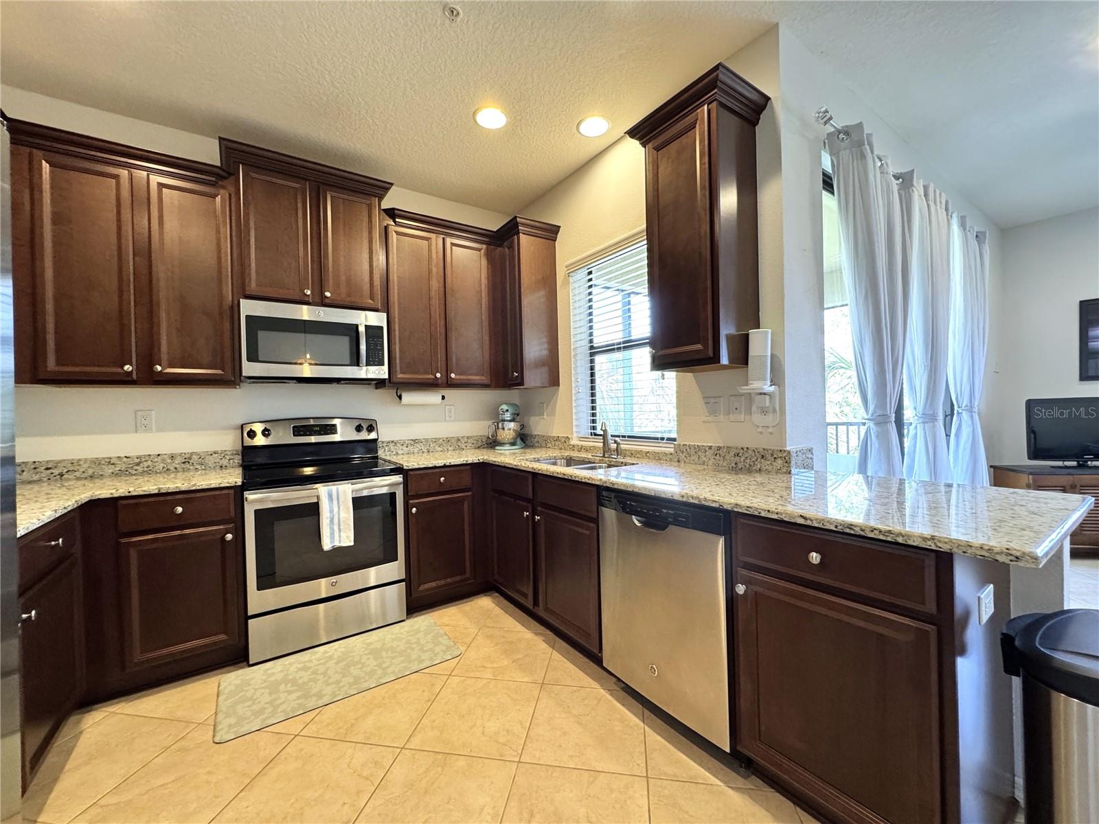 4196 OVERTURE CIR #4196, BRADENTON, FL — photo 4