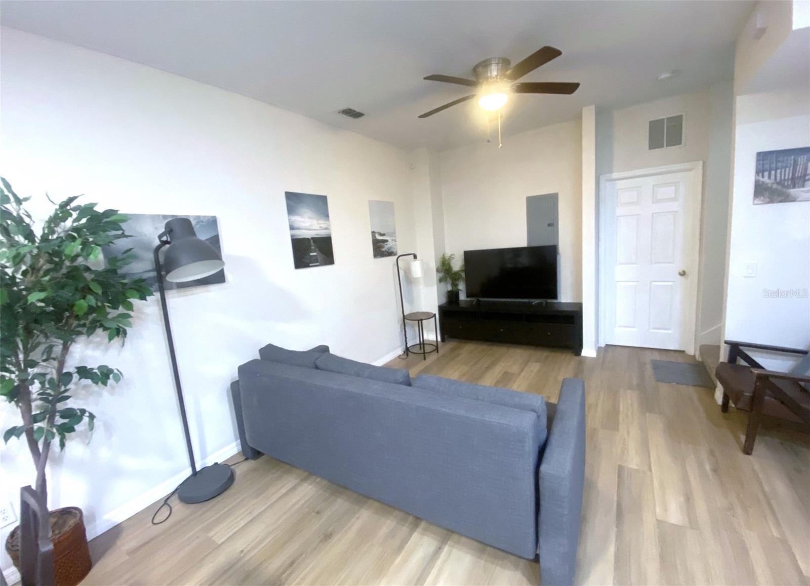 1282 S BEACH CIR, KISSIMMEE, FL — photo 18