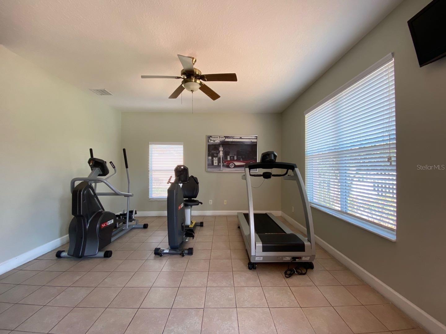 1282 S BEACH CIR, KISSIMMEE, FL — photo 48