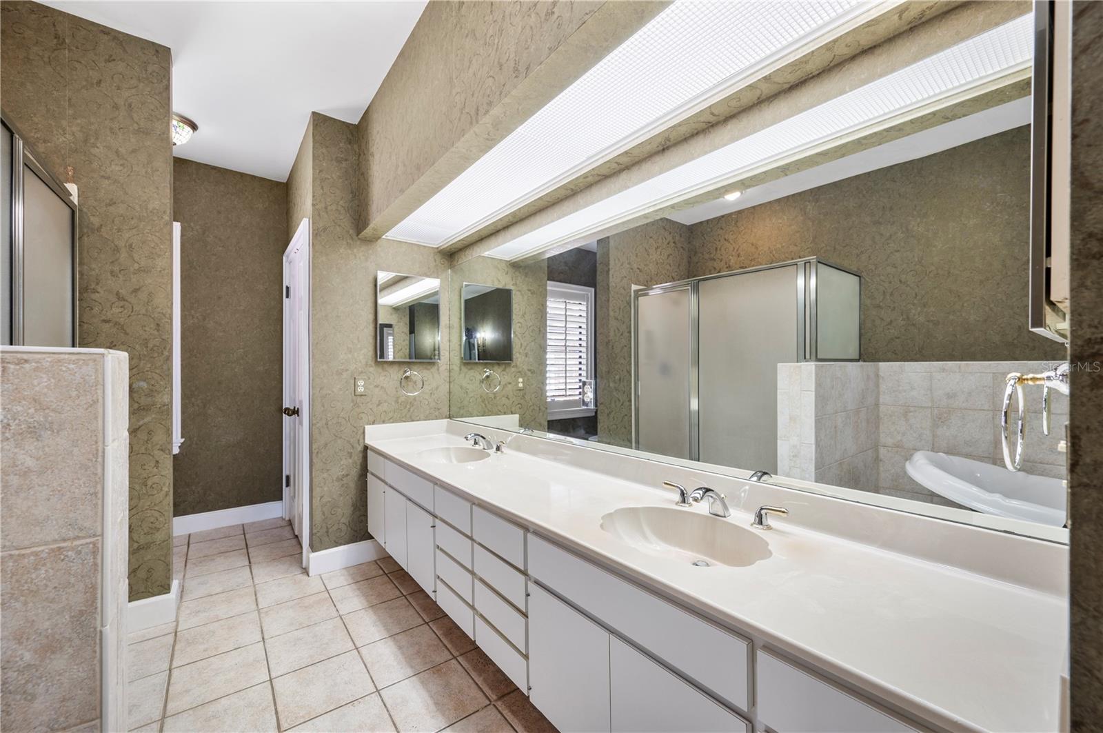 155 LAKE MORTON DR #1, LAKELAND, FL — photo 37