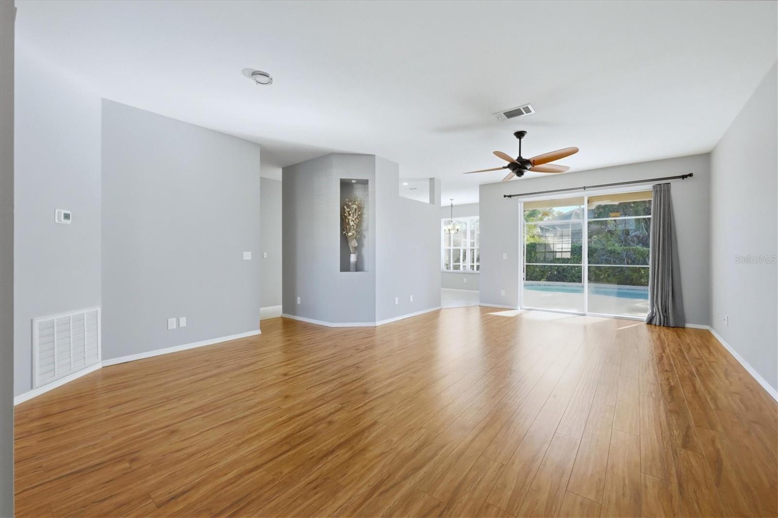 5009 46TH ST W, BRADENTON, FL — photo 2
