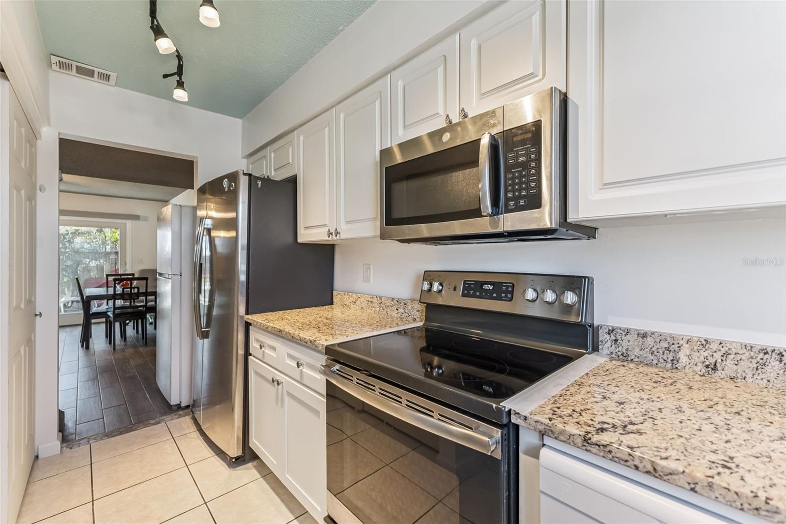 2200 S PALMETTO AVE #F020, SOUTH DAYTONA, FL — photo 9