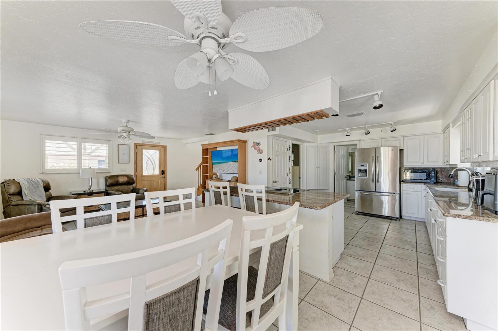 872 NORTH SHORE DR, ANNA MARIA, FL — photo 10