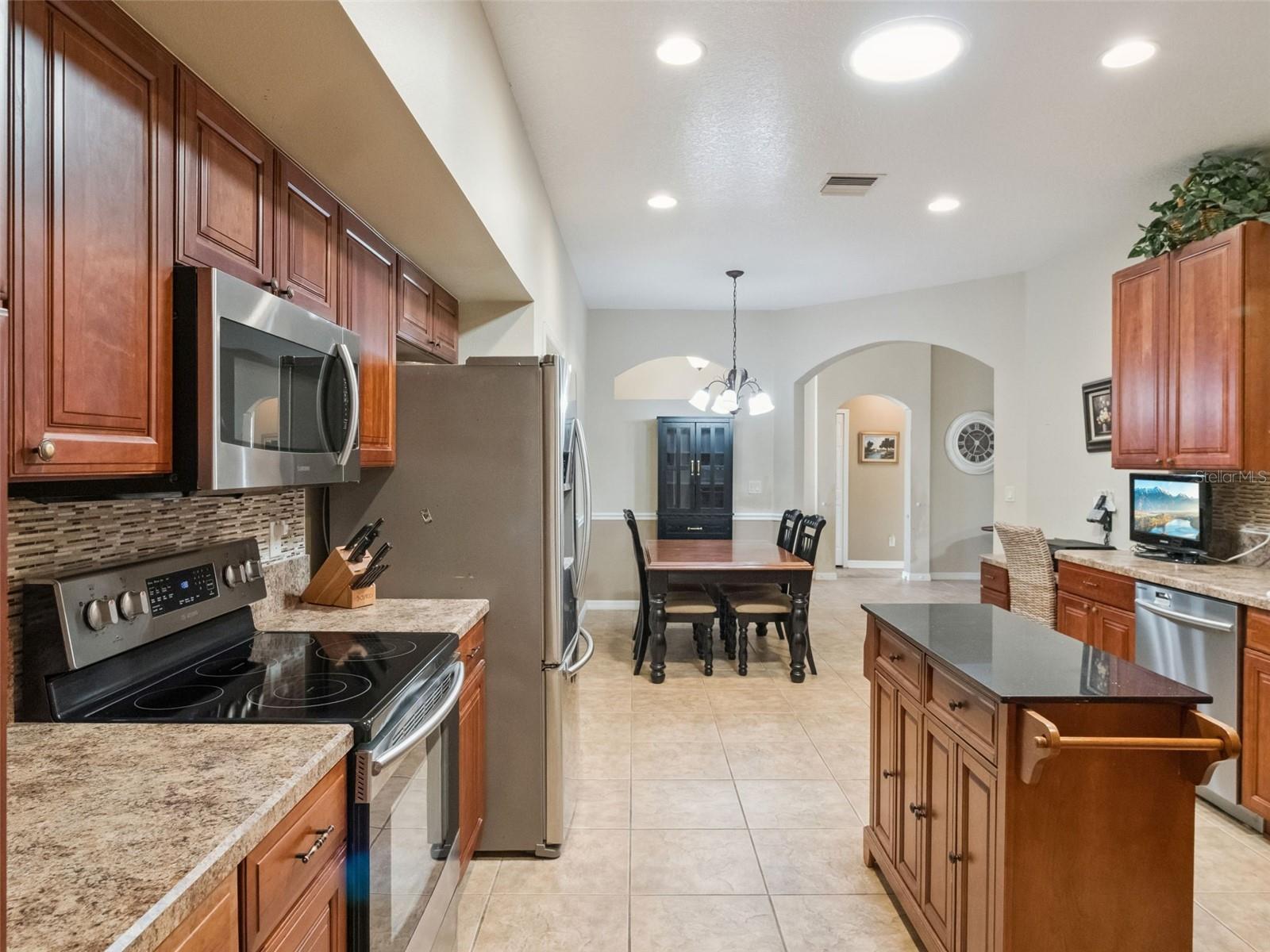 20639 PRINCE RANIER PL, LEESBURG, FL — photo 22