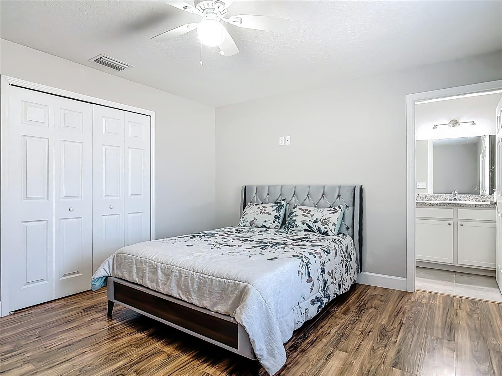 640 CHESTNUT AVE, ORANGE CITY, FL — photo 31