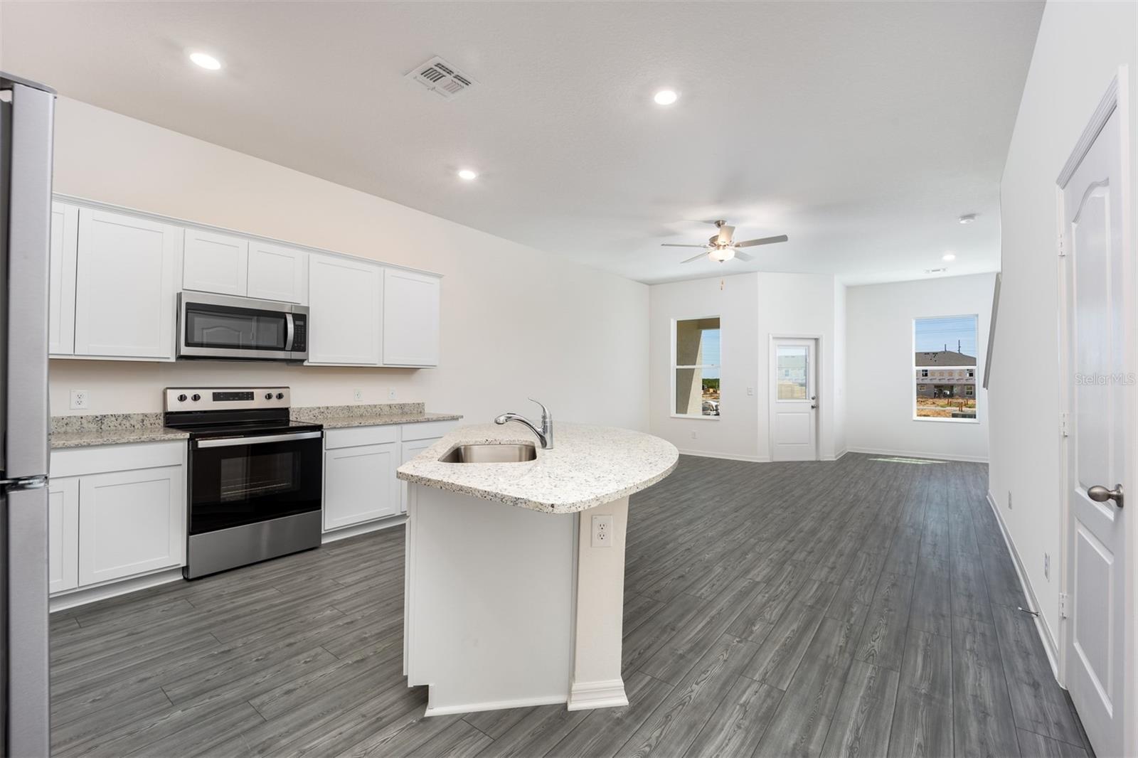 715 POPPY LN, DUNDEE, FL — photo 3