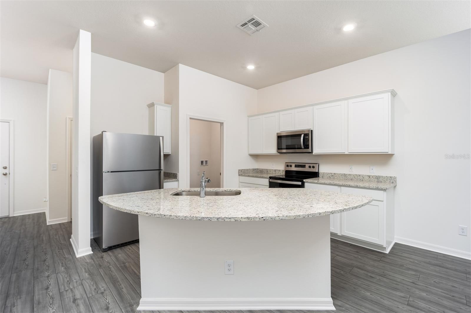 715 POPPY LN, DUNDEE, FL — photo 4