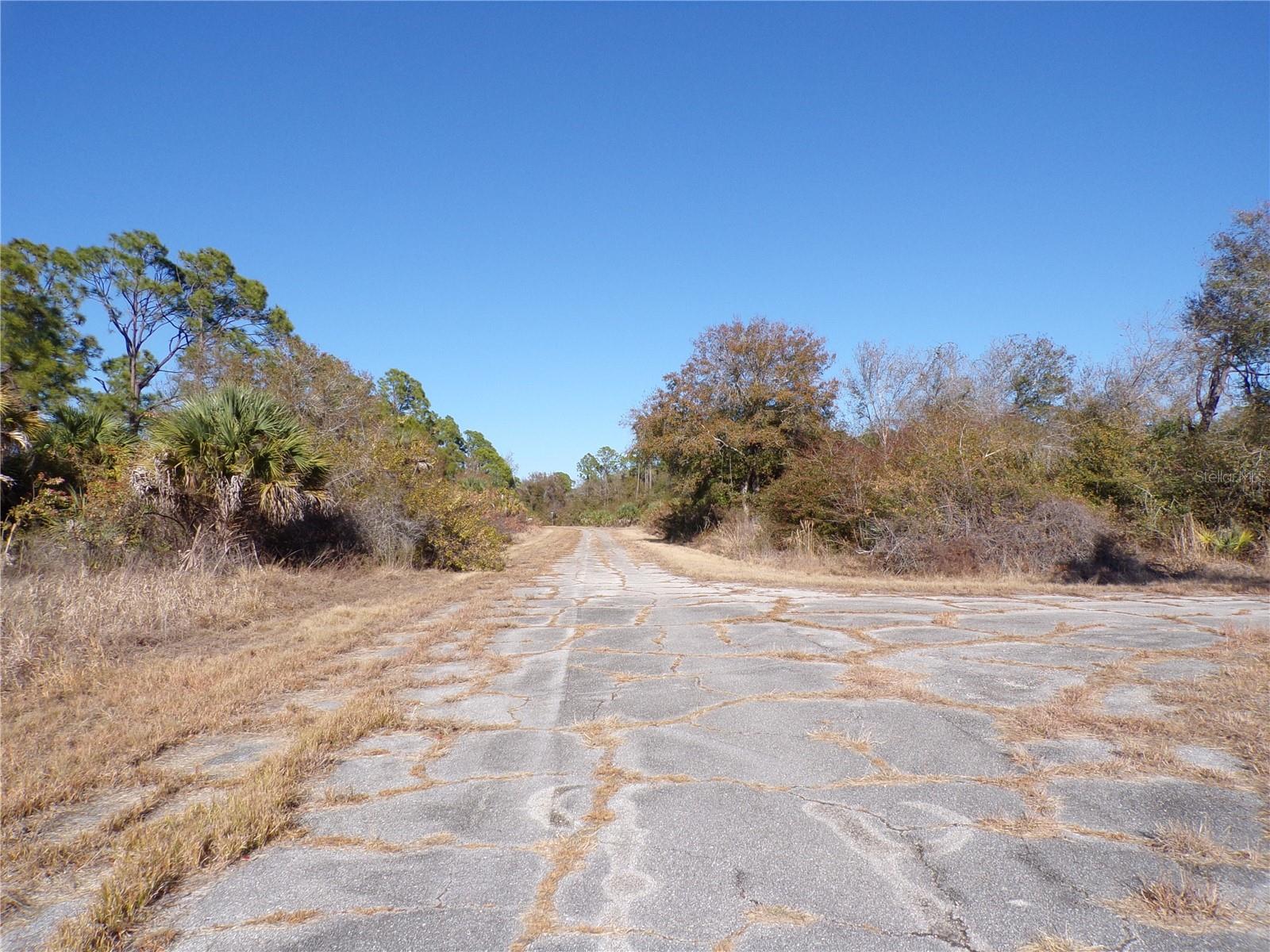 HASTINGS ST, NORTH PORT, FL — photo 13