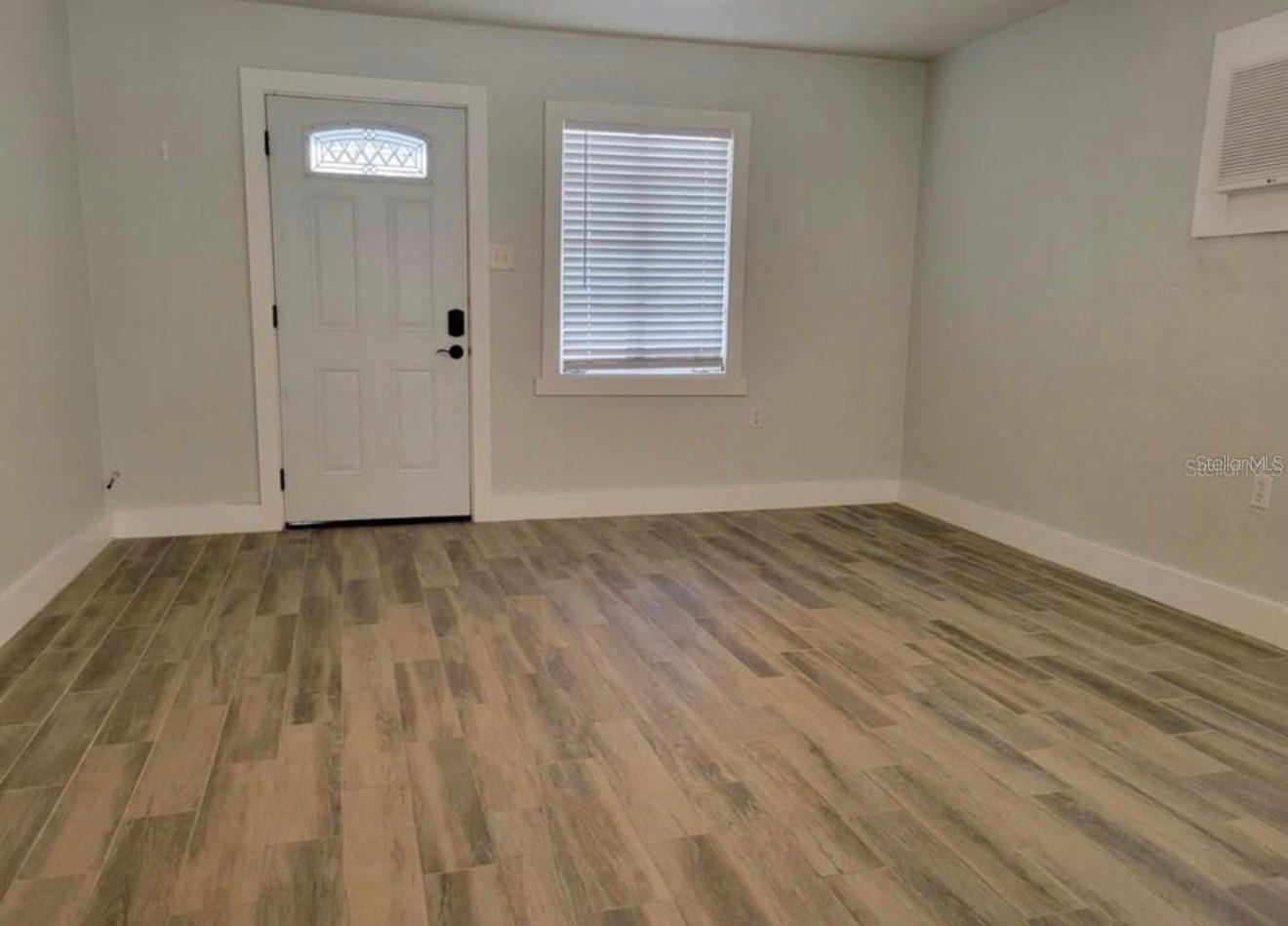330 20TH AVE S, ST PETERSBURG, FL — photo 10