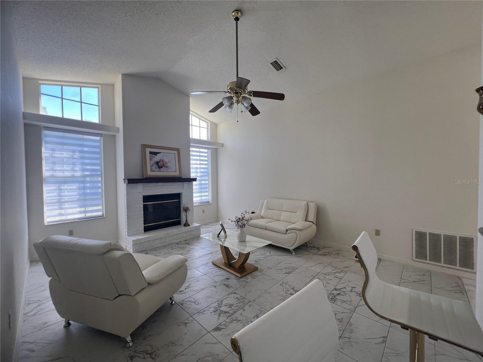 14189 CORNEWALL LN, SPRING HILL, FL — photo 9