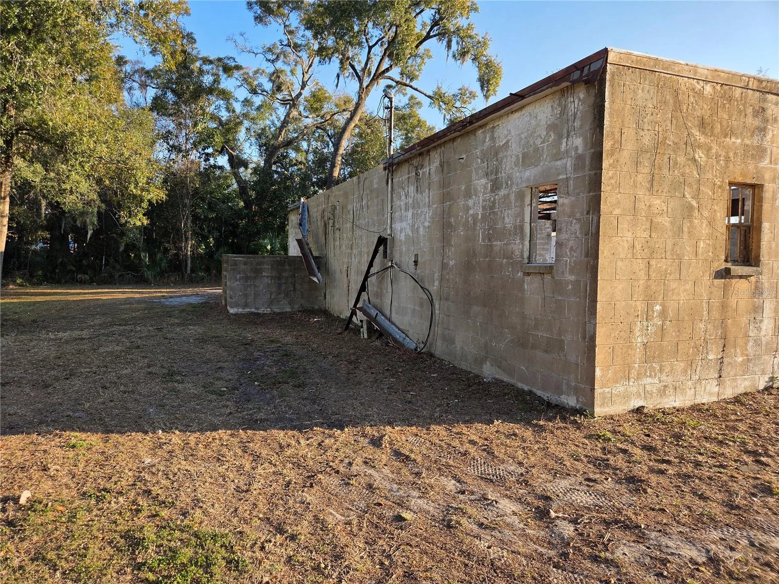 715 N YOUNG BLVD, CHIEFLAND, FL — photo 7