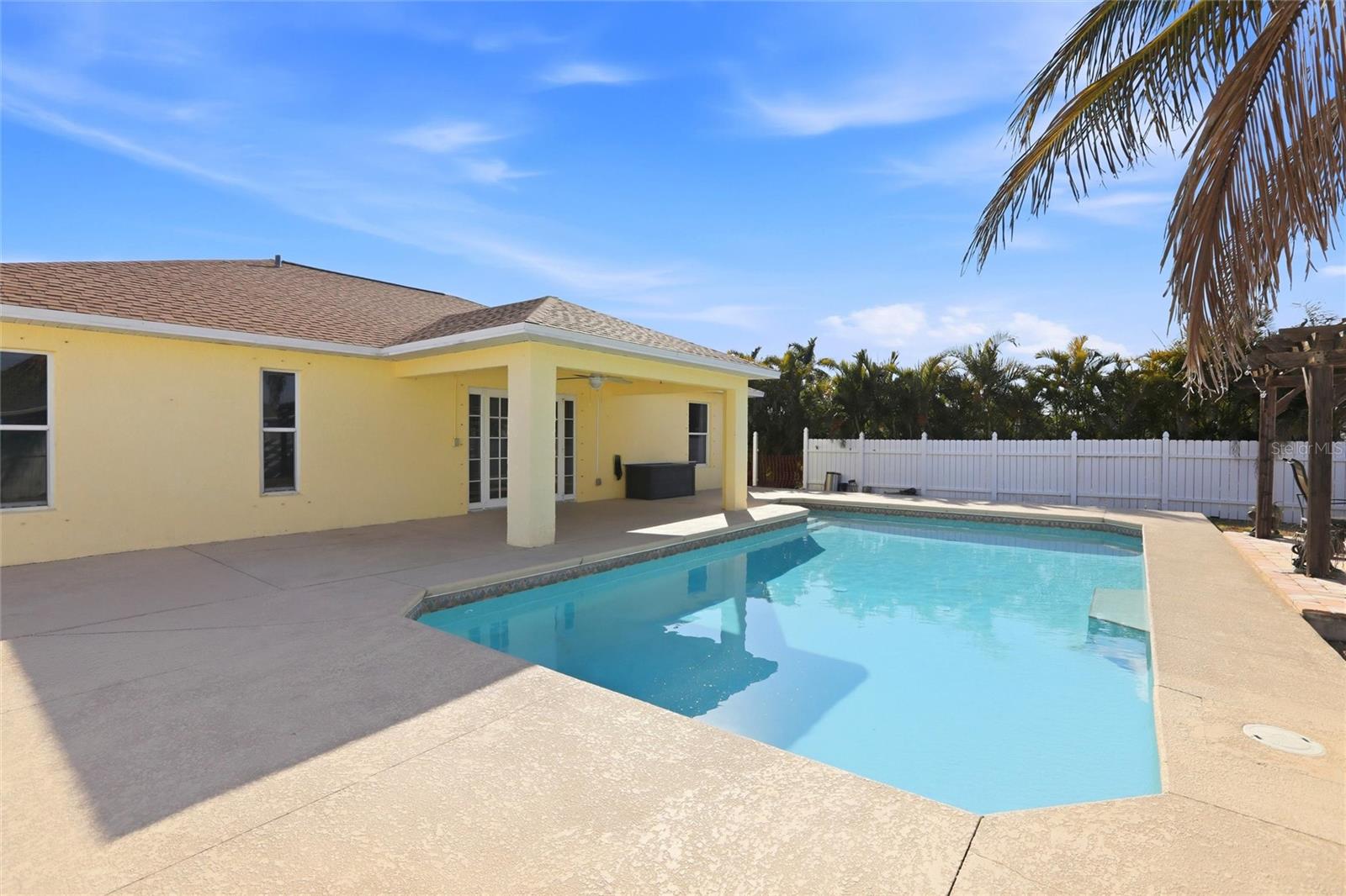 1209 NW 19TH ST, CAPE CORAL, FL — photo 2