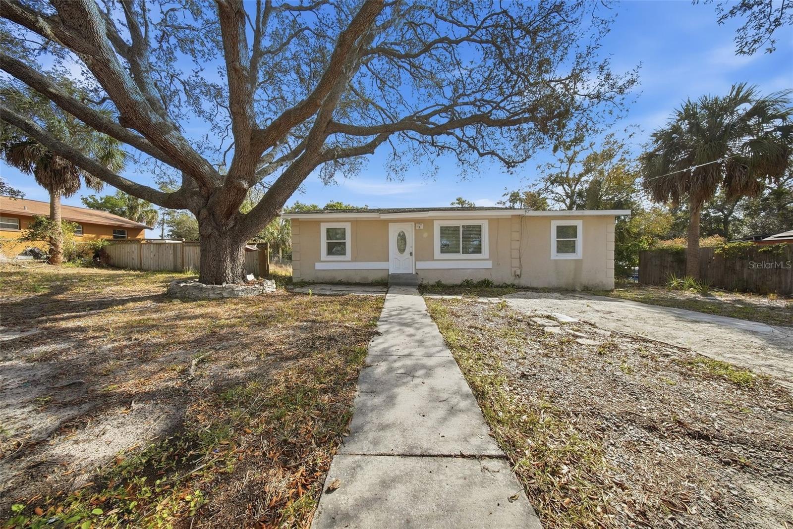 514 E MORGAN ST, TARPON SPRINGS, FL — photo 3