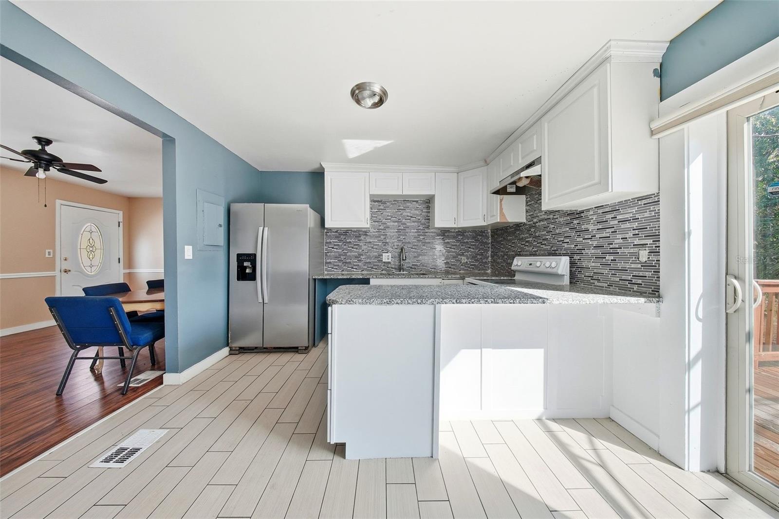 514 E MORGAN ST, TARPON SPRINGS, FL — photo 12