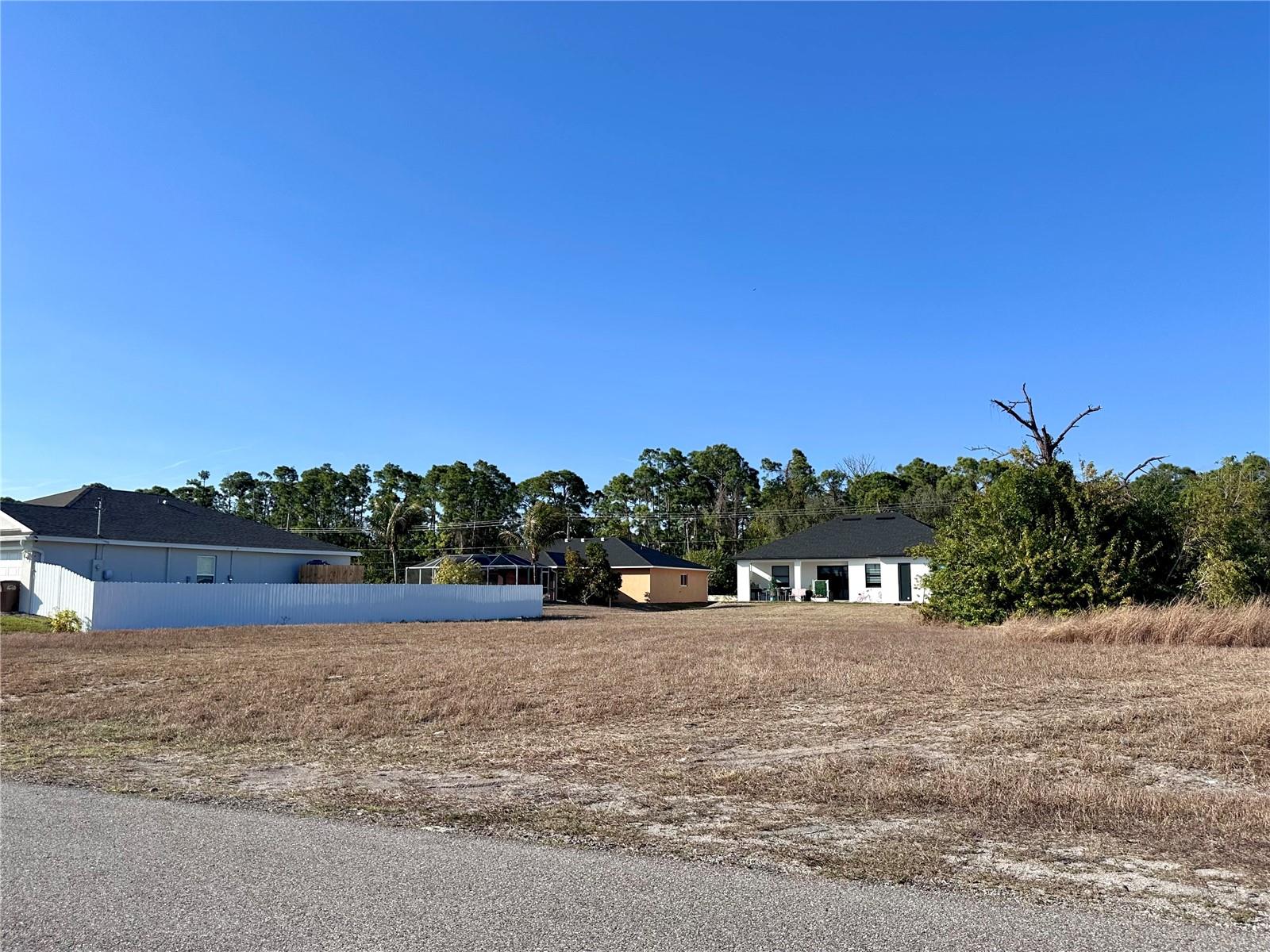 305 NE 31ST TER, CAPE CORAL, FL