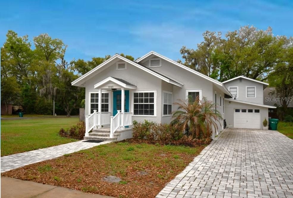 1245 N ALEXANDER ST, MOUNT DORA, FL