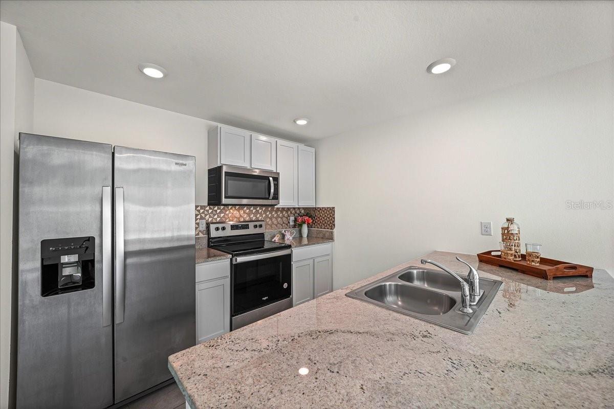 8471 CLEARWAY DR, WILDWOOD, FL — photo 6