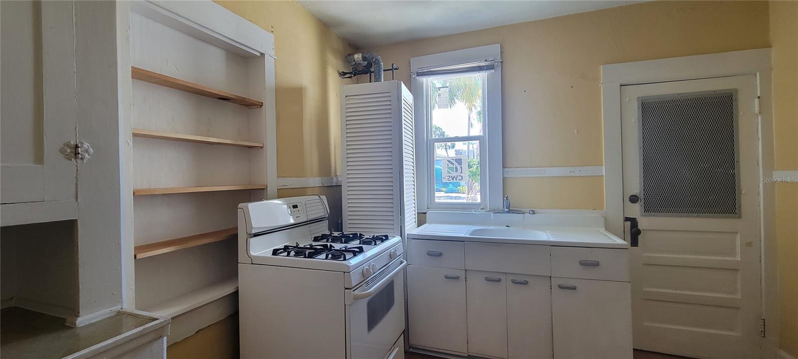 1846 2ND AVE N, ST PETERSBURG, FL — photo 31