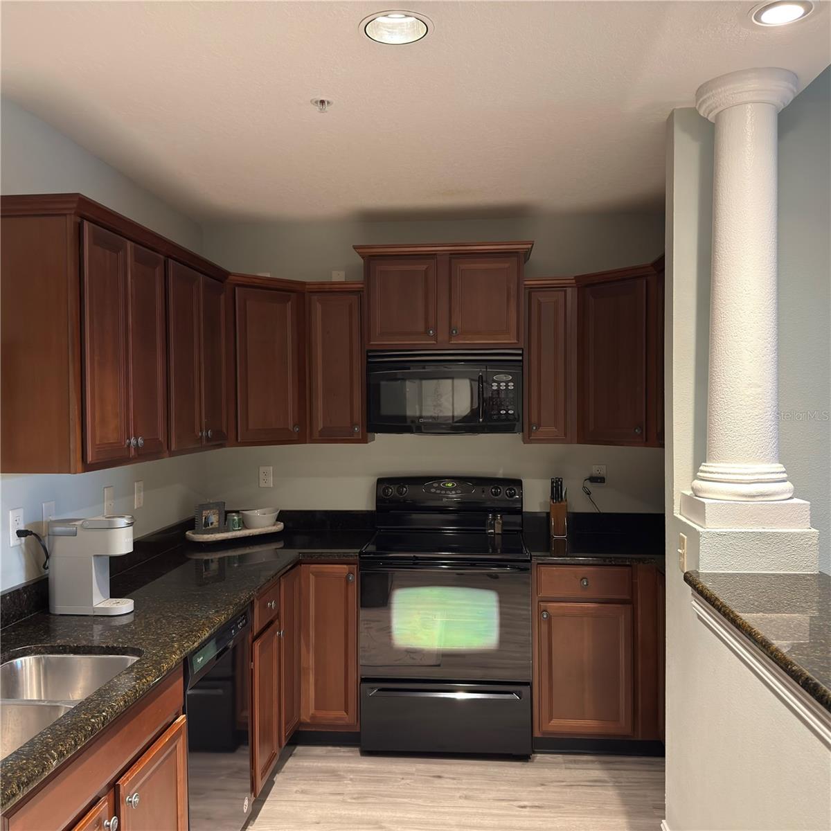 13941 CLUBHOUSE DR #208, TAMPA, FL — photo 9