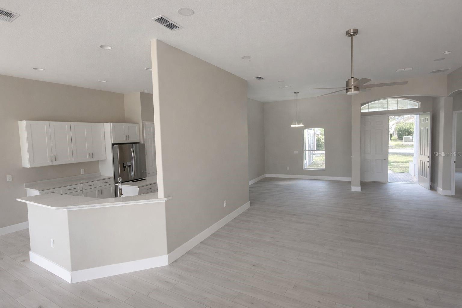 3504 VALLEYVIEW DR, KISSIMMEE, FL — photo 3