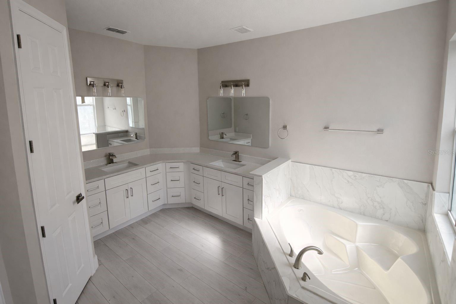3504 VALLEYVIEW DR, KISSIMMEE, FL — photo 11