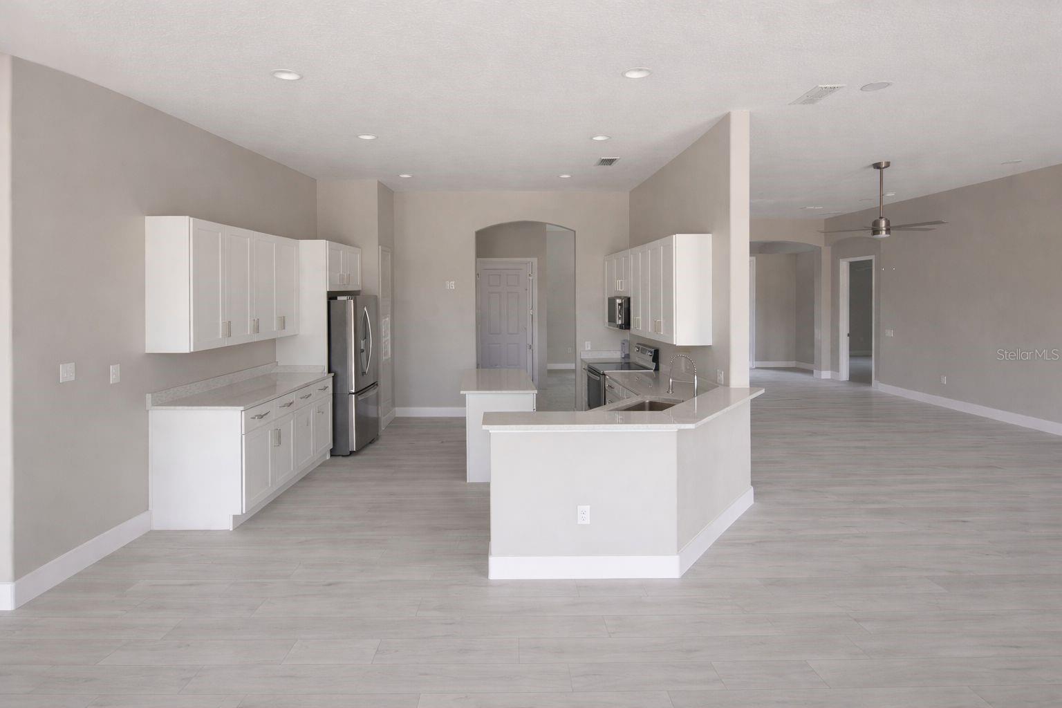 3504 VALLEYVIEW DR, KISSIMMEE, FL — photo 8