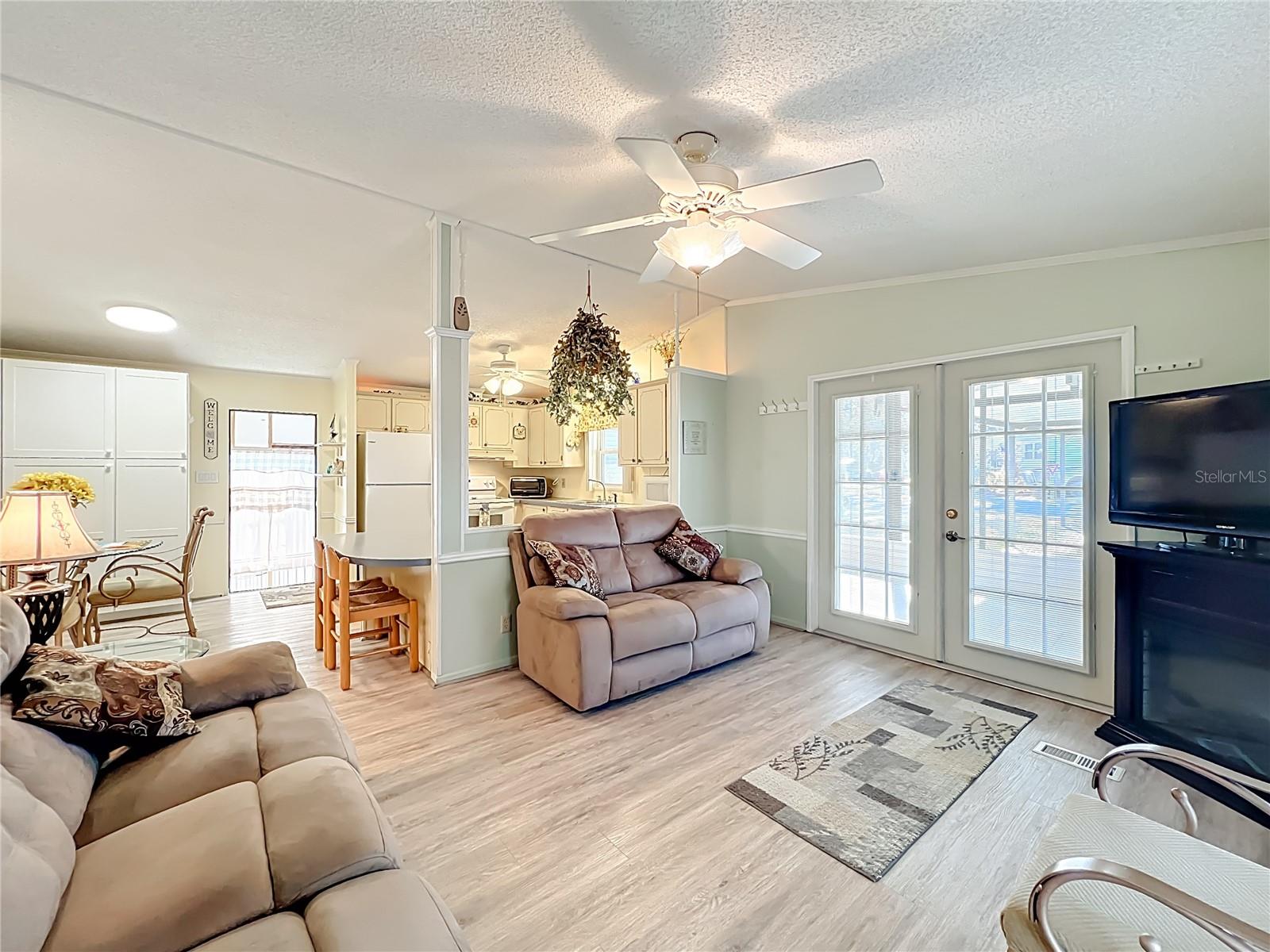 698 CINDI AVE, LEESBURG, FL — photo 18