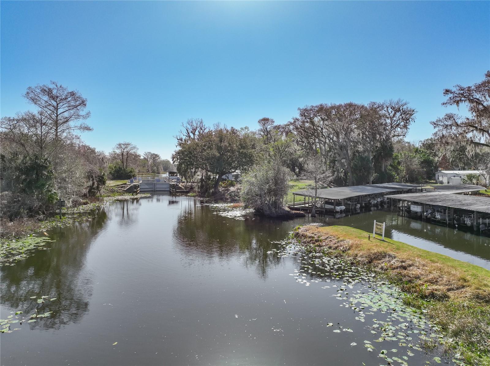 698 CINDI AVE, LEESBURG, FL — photo 99