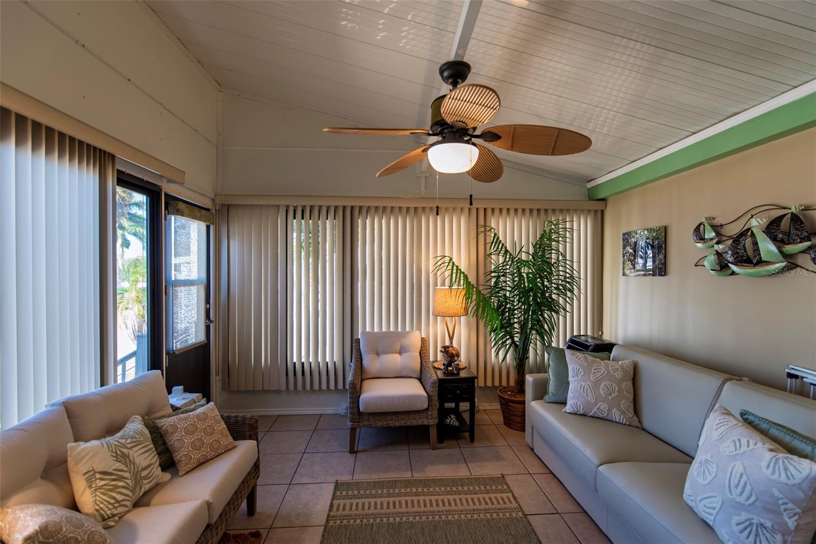 1 DEN HELDER AVE, PUNTA GORDA, FL — photo 10