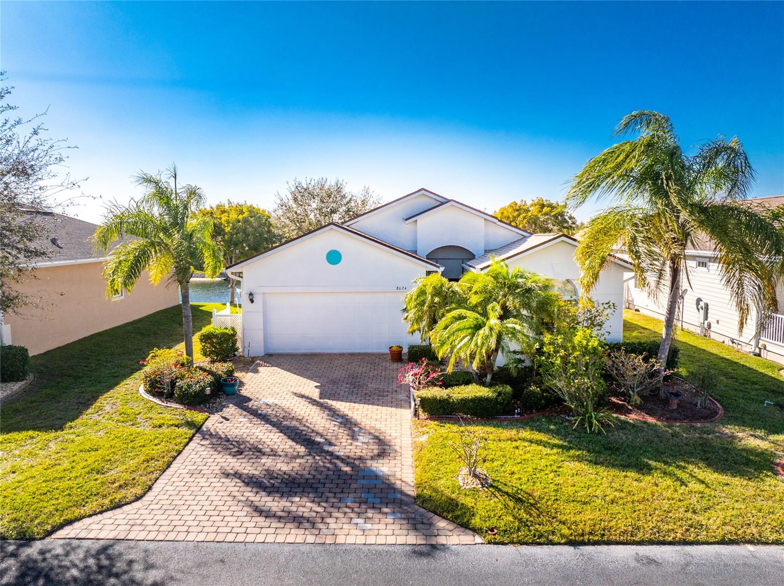 8624 LAKE FRONT CT, PUNTA GORDA, FL