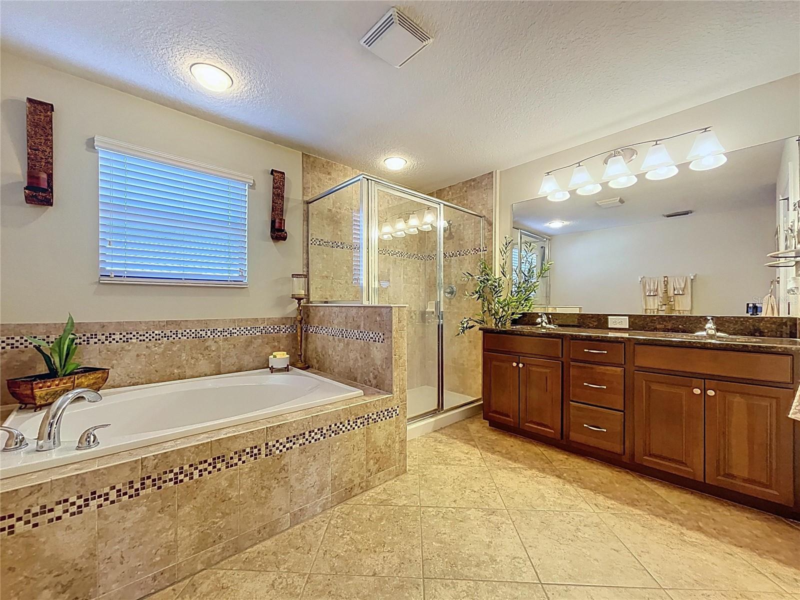 15246 ANGUILLA ISLE AVE, TAMPA, FL — photo 56