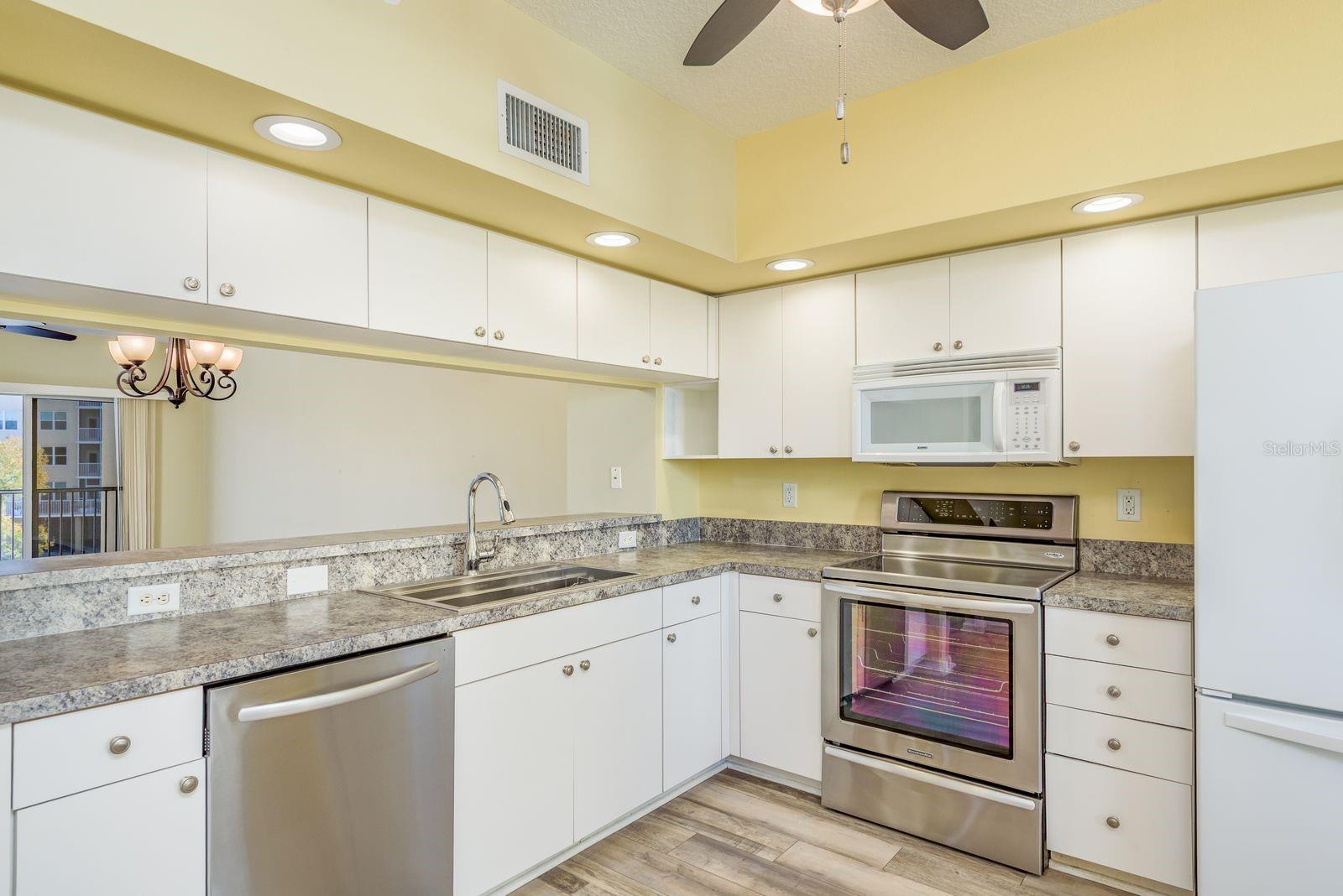 1200 COUNTRY CLUB DR #4202, LARGO, FL — photo 8