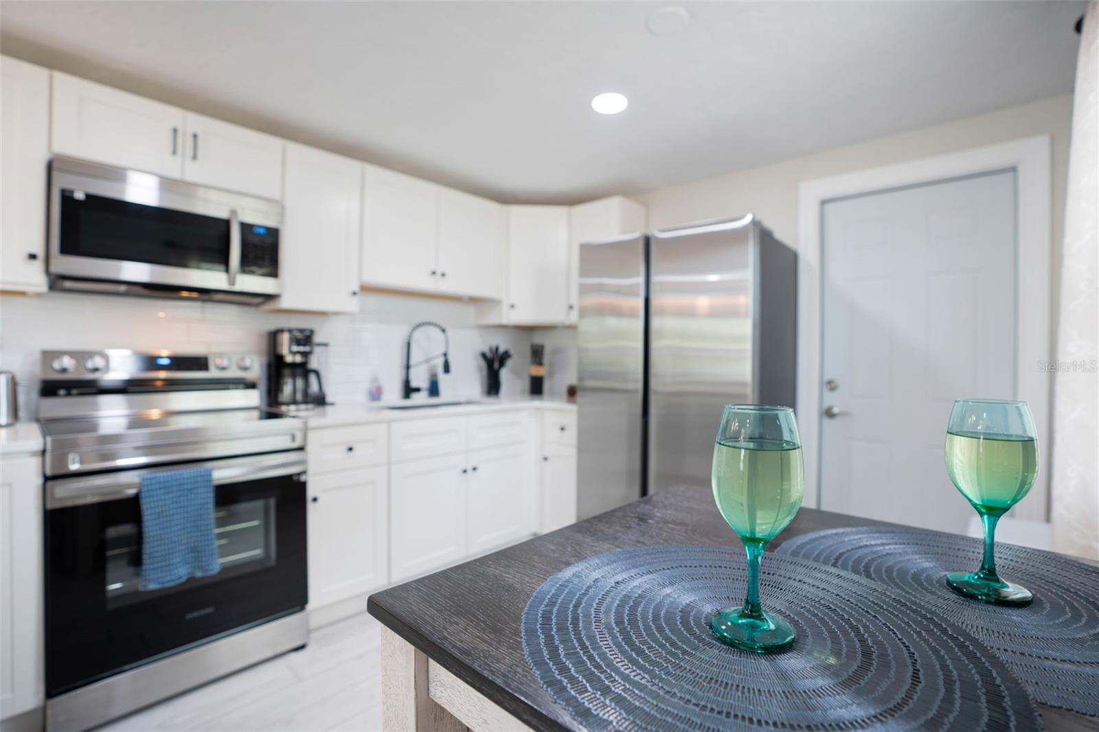 1004 67TH AVE W, BRADENTON, FL — photo 10