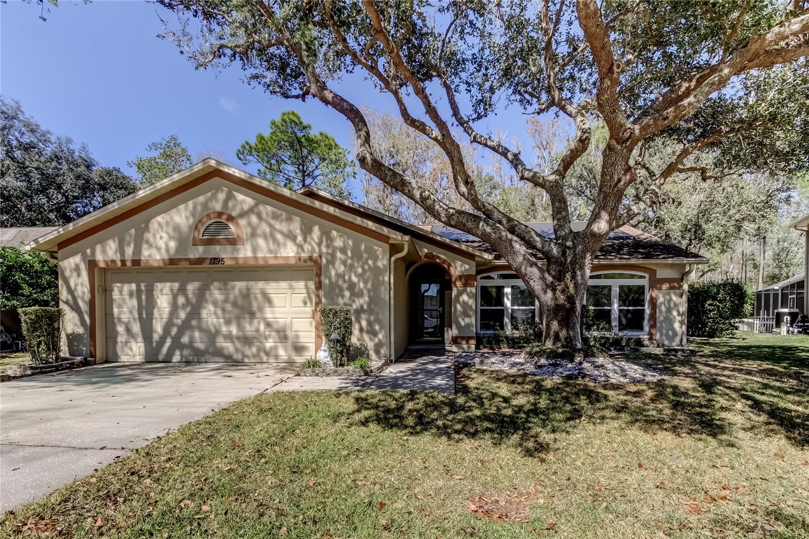 1795 BAYHILL DR, OLDSMAR, FL — photo 2