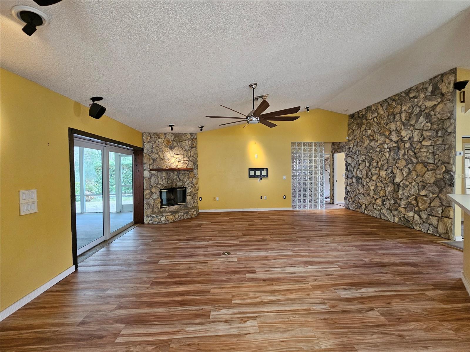 1795 BAYHILL DR, OLDSMAR, FL — photo 10