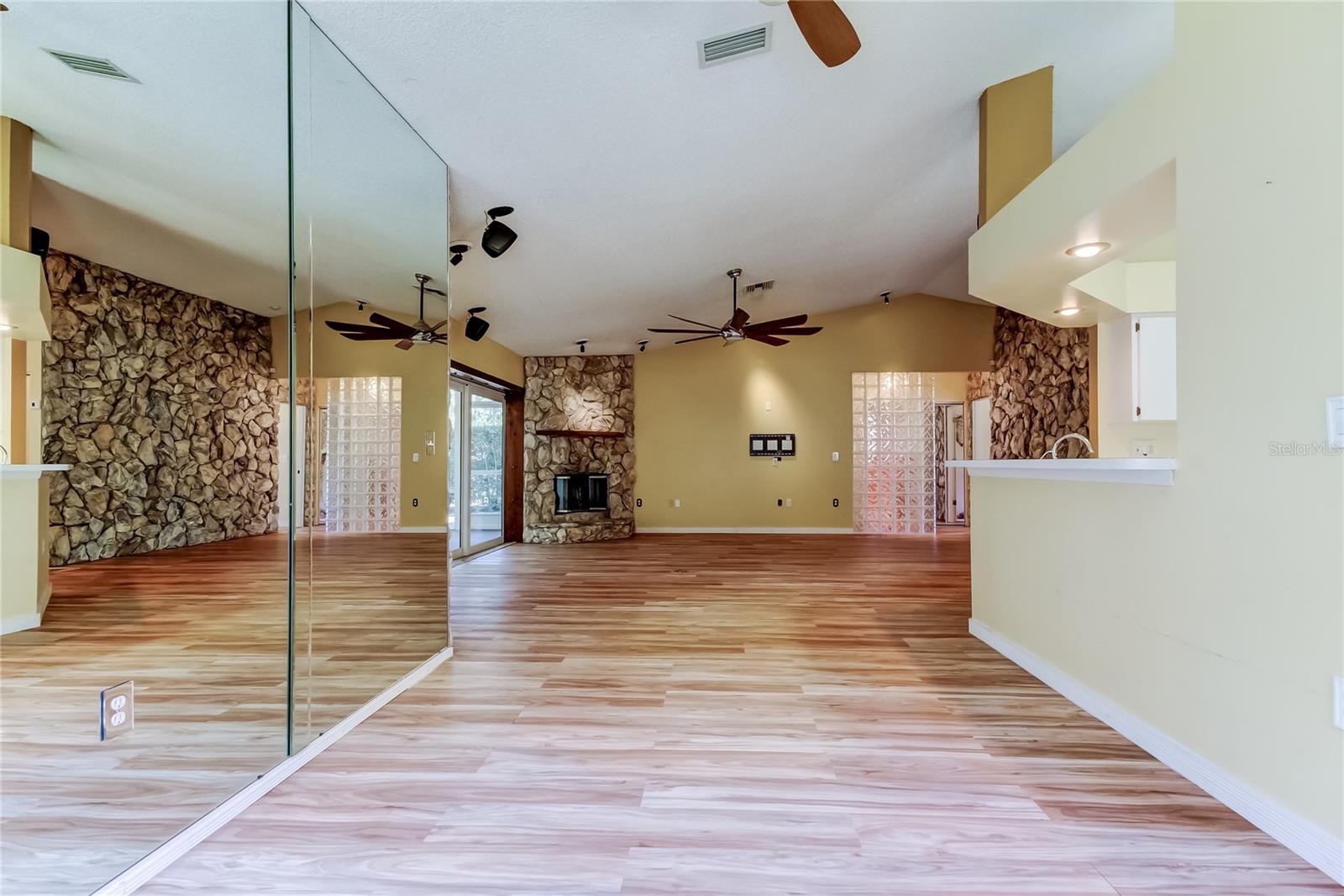 1795 BAYHILL DR, OLDSMAR, FL — photo 13