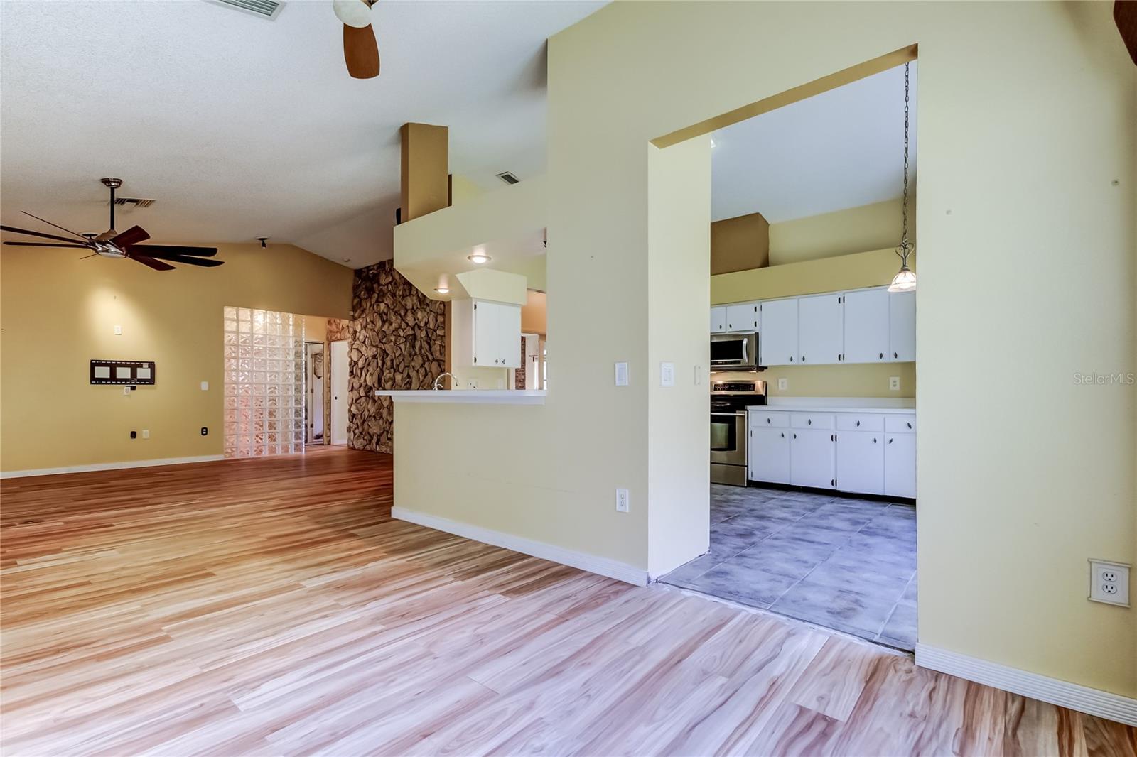 1795 BAYHILL DR, OLDSMAR, FL — photo 15